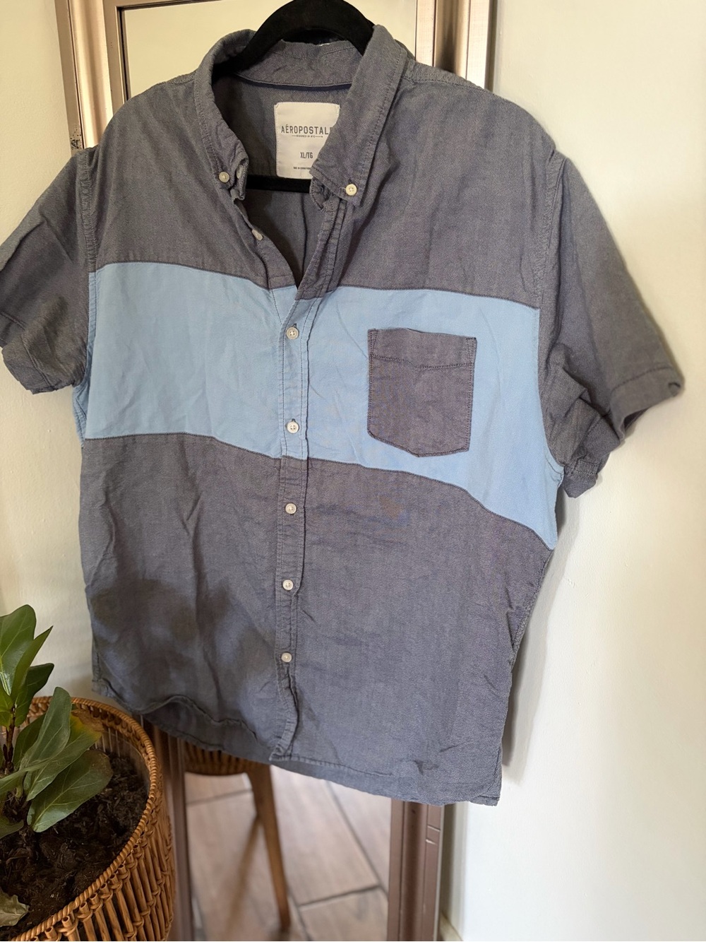 Aeropostale Colorblock Button-Up Shirt – XL/TG